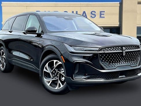 New 2026 Lincoln Nautilus Premier w/ Jet Appearance Package AWD/4WD image 1