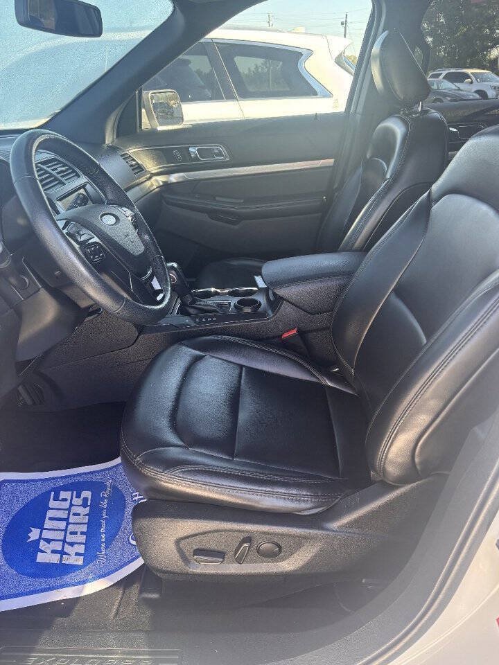 Used 2019 Ford Explorer XLT w/ Equipment Group 202A FWD image 7