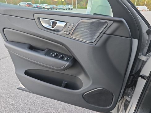 Used 2023 Volvo XC60 B5 Plus w/ Climate Package image 26