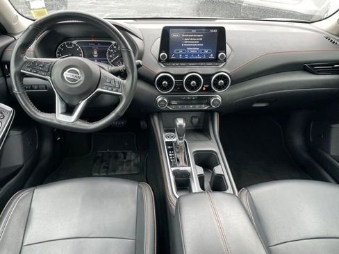 Used 2023 Nissan Sentra SR w/ SR Premium Package FWD image 10