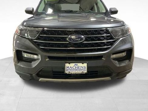 Used 2020 Ford Explorer XLT w/ Equipment Group 202A image 2