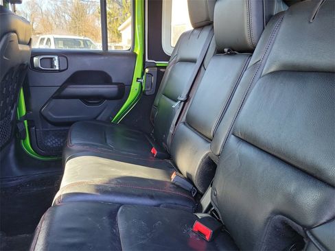 Used 2018 Jeep Wrangler Unlimited Rubicon image 9