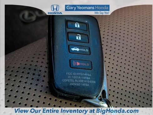 Used 2016 Lexus ES 350 w/ Premium Package w/Wood Trim FWD image 33