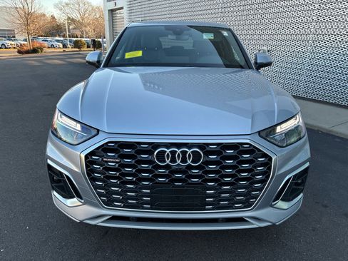 Used 2023 Audi Q5 2.0T Premium Plus w/ Premium Plus Package AWD/4WD image 3