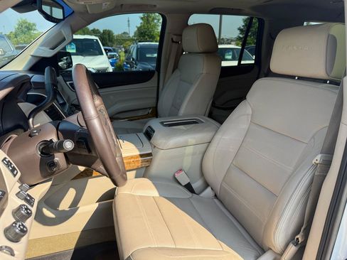 Used 2016 GMC Yukon Denali w/ Open Road Package AWD/4WD image 11
