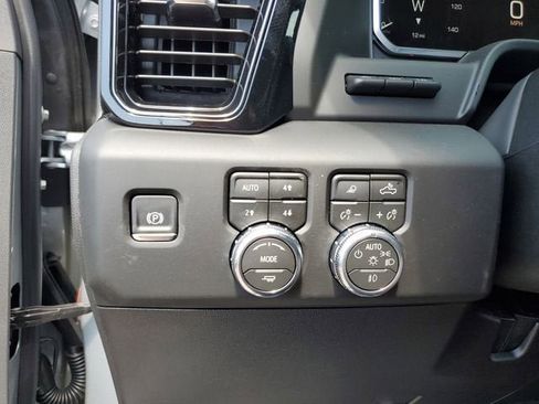 New 2026 GMC Sierra 3500 AT4 w/ AT4 Premium Plus Package AWD/4WD image 31