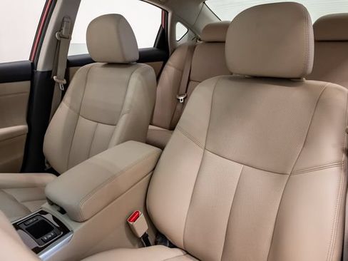 Used 2015 Nissan Altima 3.5 SL FWD image 9