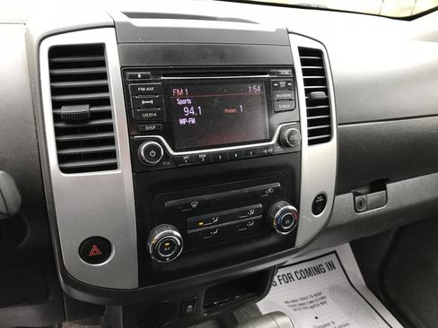 Used 2017 Nissan Frontier SV RWD image 14