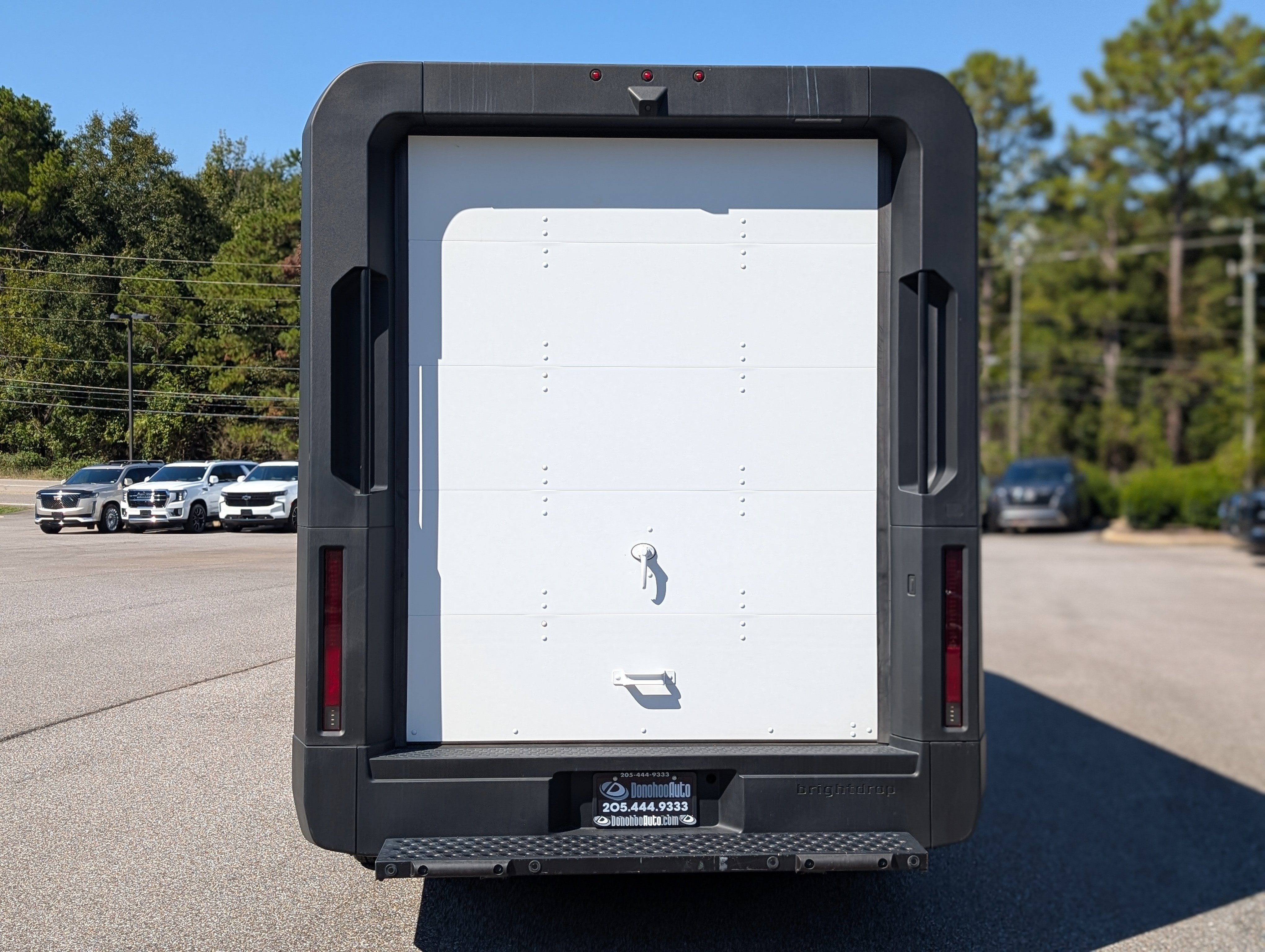 Used 2024 Chevrolet Brightdrop 600 w/ Commercial Equipment Package AWD/4WD image 8