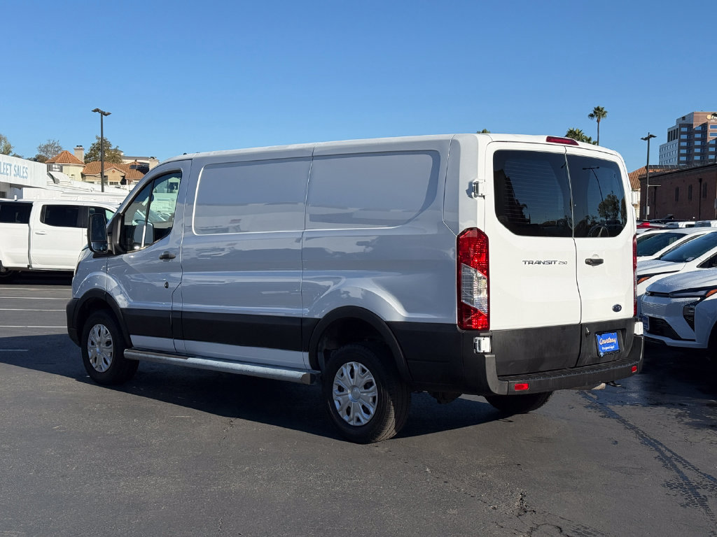 Used 2025 Ford Transit 250 Low Roof w/ Exterior Upgrade Package RWD image 6