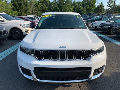 Used 2023 Jeep Grand Cherokee L Limited w/ Luxury Tech Group II AWD/4WD image 8