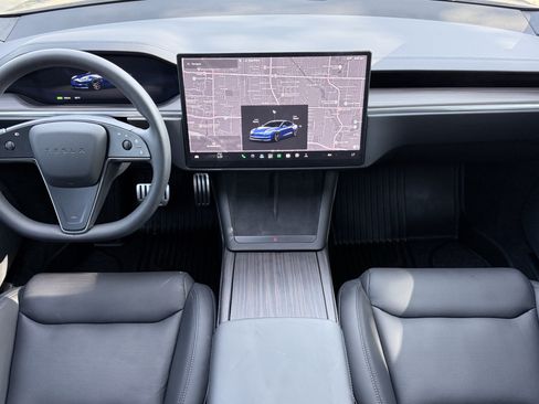 Used 2025 Tesla Model S AWD/4WD image 2