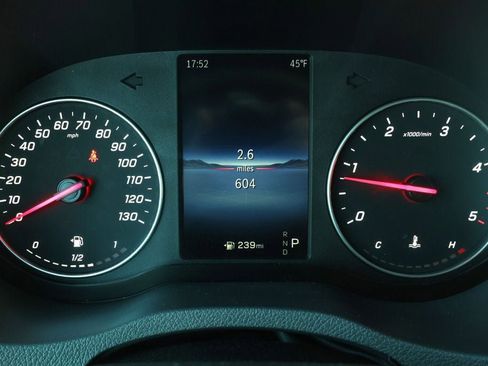 Used 2025 Mercedes-Benz Sprinter 2500 image 14