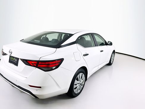 Used 2025 Nissan Sentra S image 9