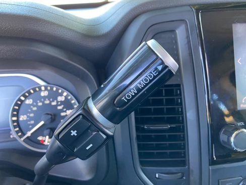 Used 2024 Nissan Titan SV w/ SV Convenience Package AWD/4WD image 54