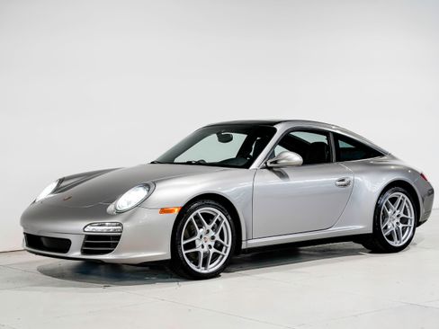 Used 2011 Porsche 911 Targa 4 image 6
