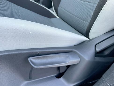 New 2025 Volkswagen Taos S image 37