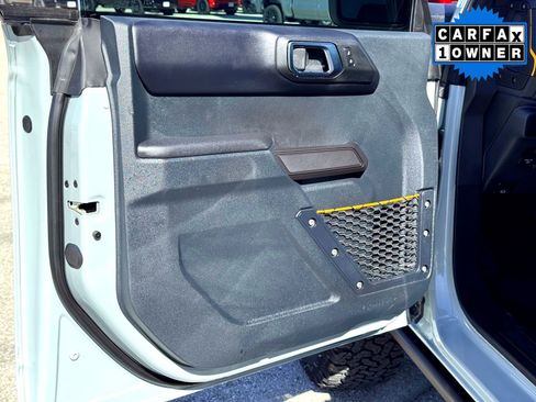 Used 2024 Ford Bronco Badlands image 15