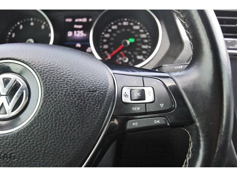 Used 2021 Volkswagen Tiguan SE R-Line FWD image 19