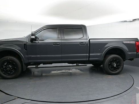 Used 2021 Ford F350 Platinum w/ Tremor Off-Road Package image 9