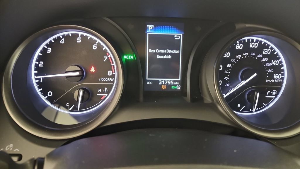 Used 2024 Toyota Camry SE FWD image 11