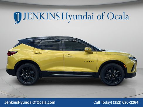 Used 2022 Chevrolet Blazer RS w/ Enhanced Convenience Package FWD image 2