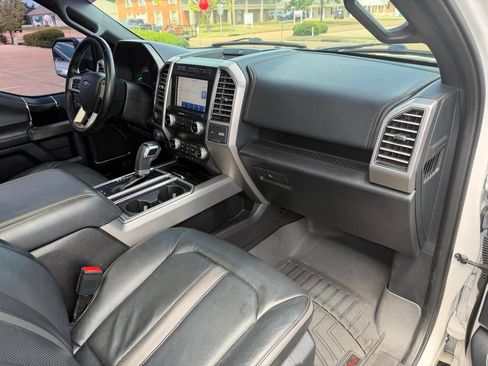 Used 2019 Ford F150 Platinum w/ Equipment Group 701A Luxury AWD/4WD image 16