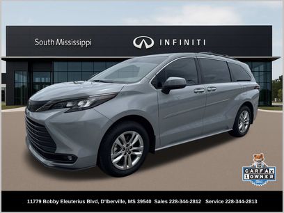 Used 2023 Toyota Sienna XLE Woodland Edition