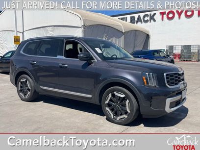 Used 2025 Kia Telluride S