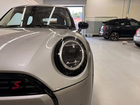 Used 2025 MINI Cooper S FWD image 9