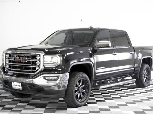 Used 2017 GMC Sierra 1500 SLT image 1