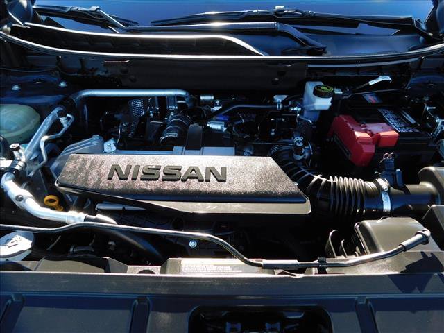 Used 2025 Nissan Rogue SV FWD image 30