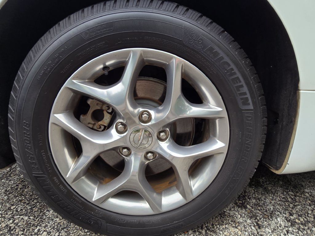 Used 2018 Chrysler Pacifica Limited w/ Advanced Safetytec Group FWD image 18