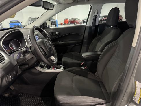 Used 2019 Jeep Compass Sport image 26