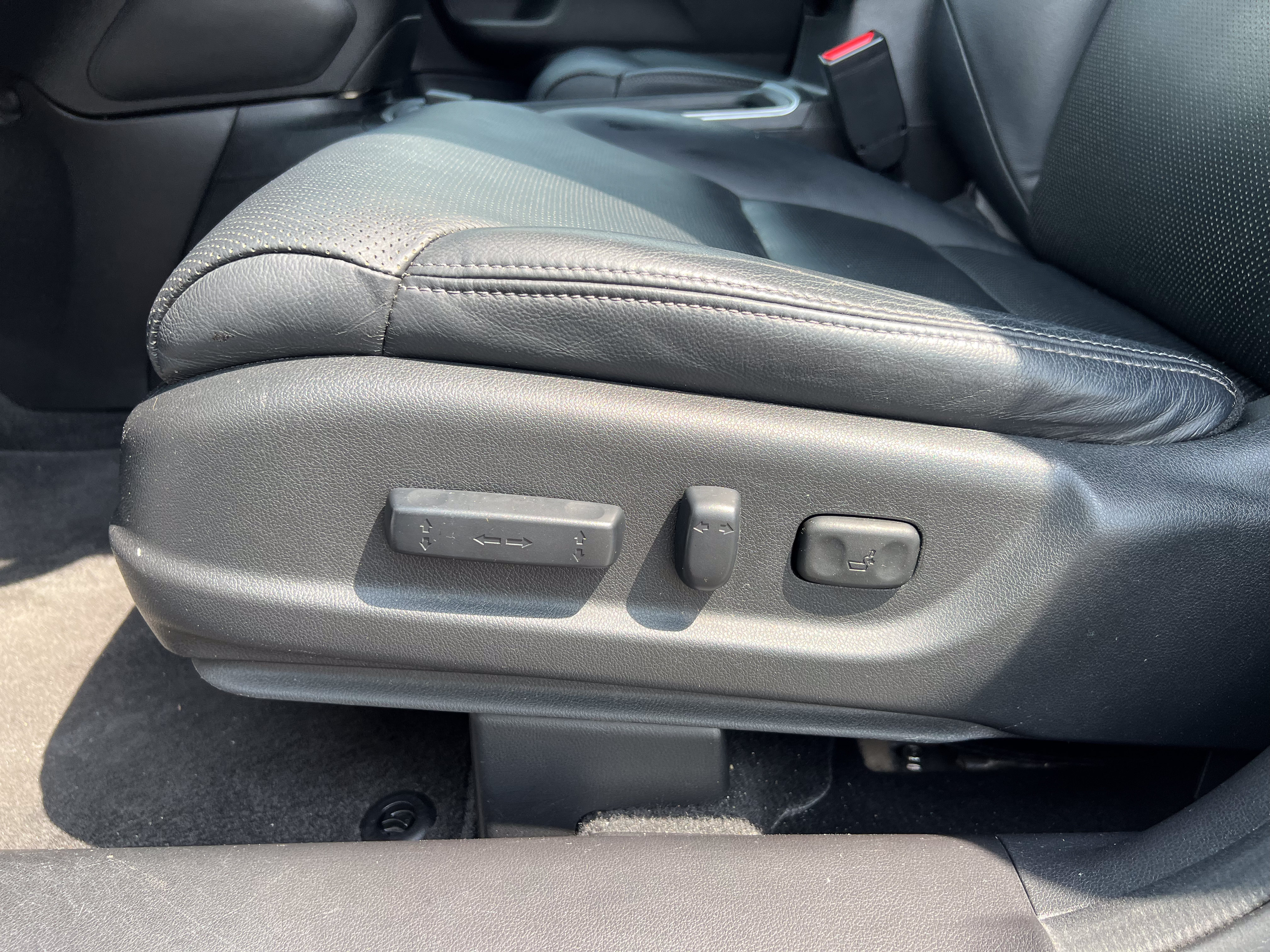 Used 2015 Honda CR-V Touring image 17