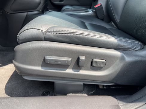 Used 2015 Honda CR-V Touring image 17