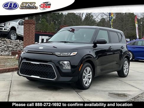Used 2020 Kia Soul LX FWD image 3