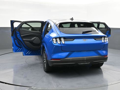 Used 2025 Ford Mustang Mach-E Premium image 42