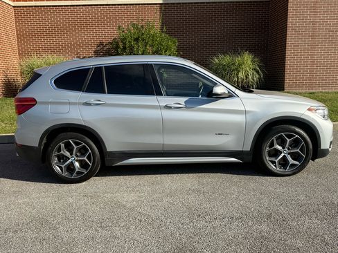 Used 2017 BMW X1 xDrive28i image 17