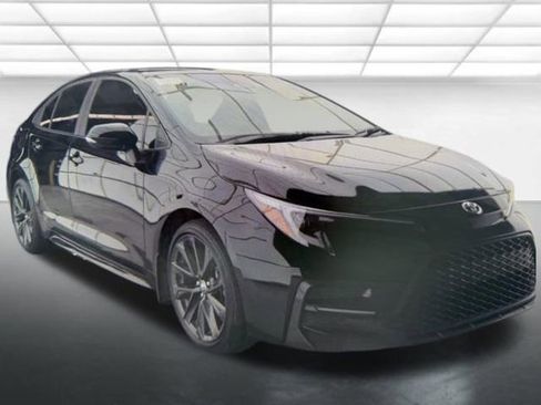 Used 2025 Toyota Corolla SE w/ Convenience Package image 1
