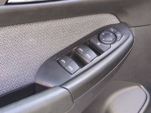 Used 2025 Chevrolet TrailBlazer LT AWD/4WD image 13