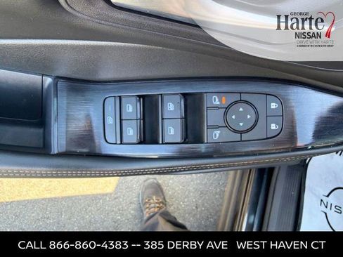 Certified 2024 Nissan Rogue SV w/ SV Premium Package AWD/4WD image 16
