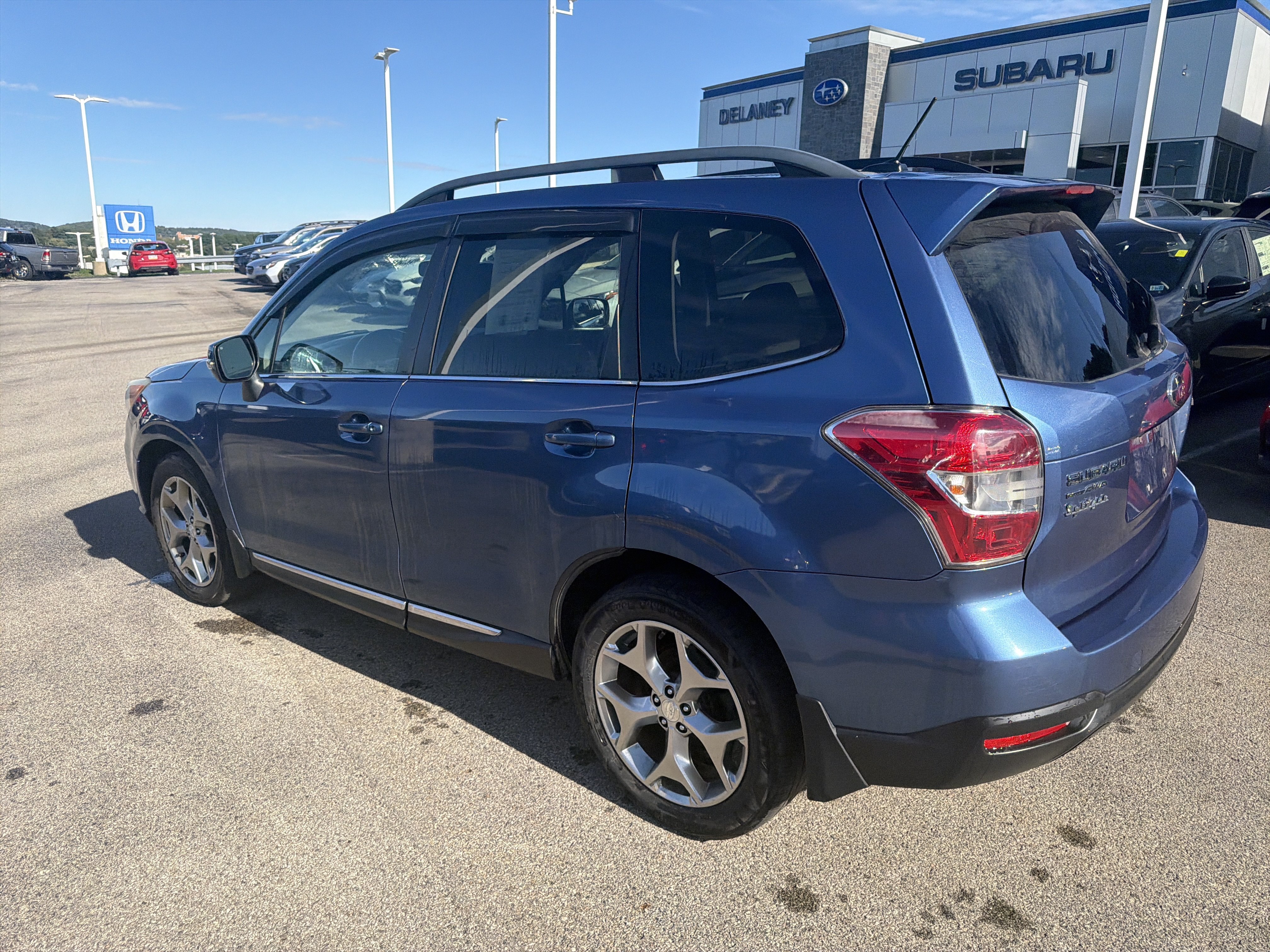Used 2015 Subaru Forester 2.5i Touring AWD/4WD image 6
