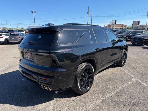 Used 2026 Chevrolet Traverse RS w/ LPO, Floor Liner Package AWD/4WD image 5