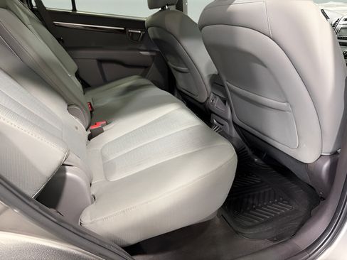 Used 2011 Hyundai Santa Fe GLS FWD image 30