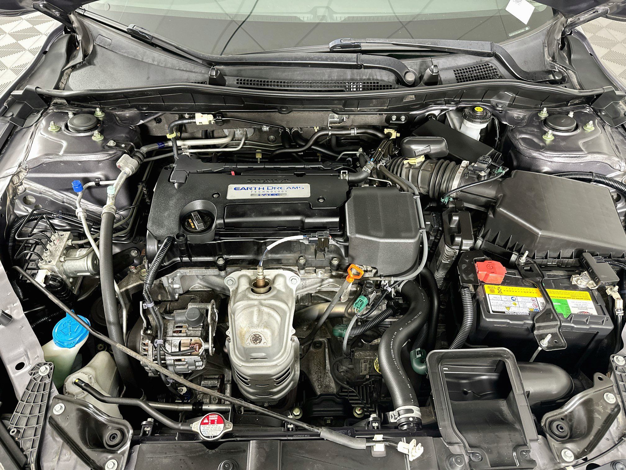 Used 2015 Honda Accord LX image 30
