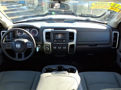 Certified 2019 RAM 1500 Classic SLT image 18