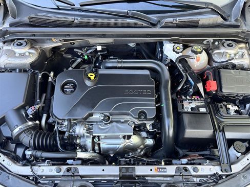 Used 2023 Chevrolet Malibu LT FWD image 24