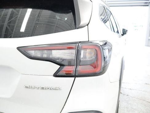 Used 2024 Subaru Outback Limited AWD/4WD image 18