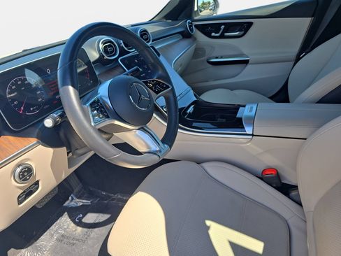 Used 2024 Mercedes-Benz C 300 4MATIC Sedan image 16